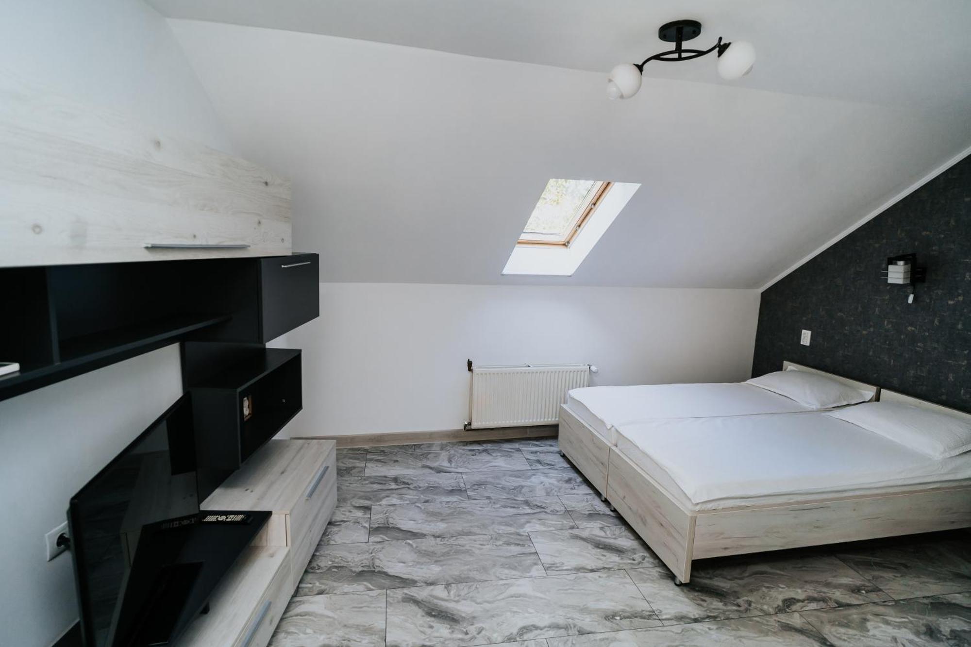Apartment Attic Sibiu Exterior photo